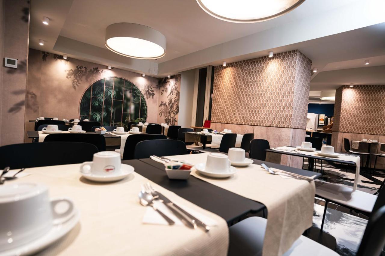 Univers 4* Nizza