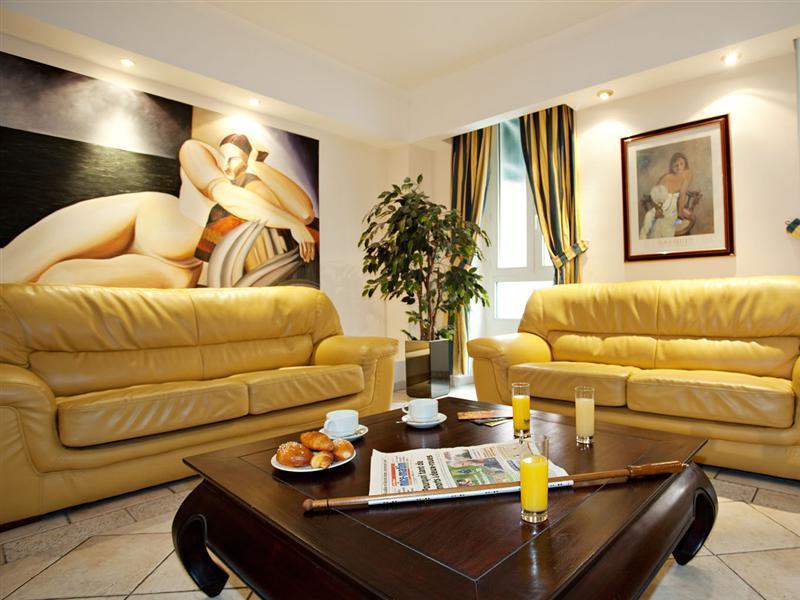 Univers 4* Nizza